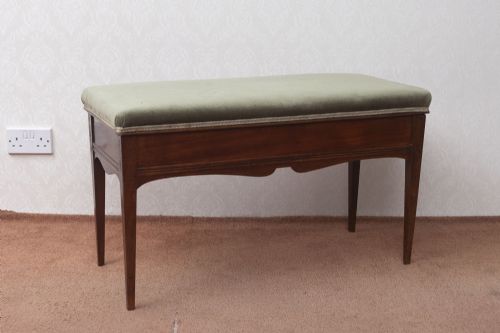 A VERY ATTRACTIVE MAHOGANY PIANO STOOL - ADDITIONAL PHOTO 1