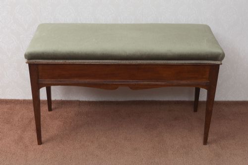 A VERY ATTRACTIVE MAHOGANY PIANO STOOL - ADDITIONAL PHOTO 5