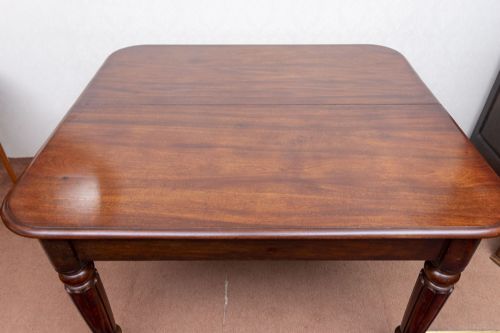 MAHOGANY DINING TABLE OF SUPERIOR QUALITY - ADDITIONAL PHOTO 2