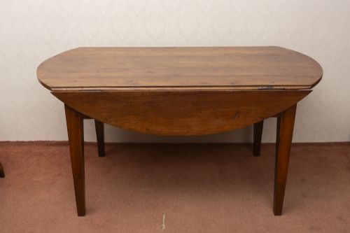 incredibly rare oval drop leaf kitchen table - CATEGORY: ANTIQUE TABLES - DATED 18TH CENTURY