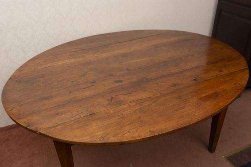INCREDIBLY RARE OVAL DROP LEAF KITCHEN TABLE - ADDITIONAL PHOTO 4