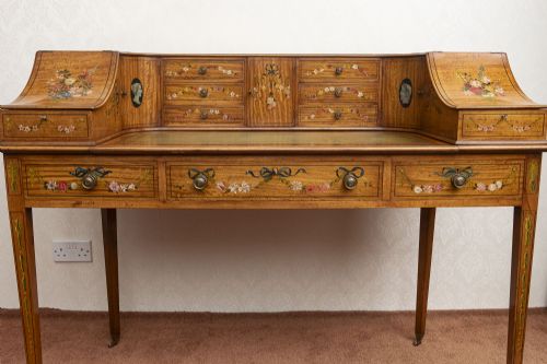 EXTREMELY FINE CARLTON HOUSE WRITING DESK IN SATIN WOOD - ADDITIONAL PHOTO 4