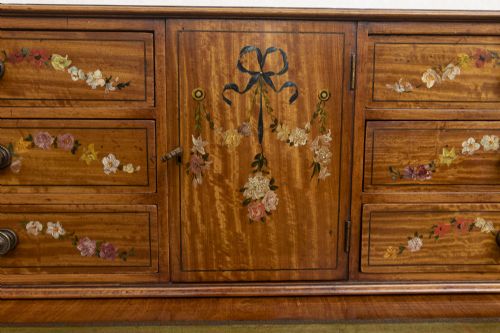 EXTREMELY FINE CARLTON HOUSE WRITING DESK IN SATIN WOOD - ADDITIONAL PHOTO 7