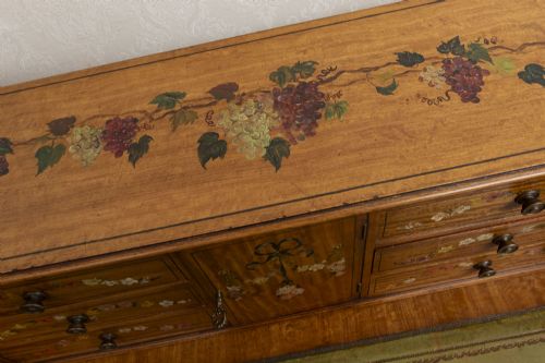EXTREMELY FINE CARLTON HOUSE WRITING DESK IN SATIN WOOD - ADDITIONAL PHOTO 13