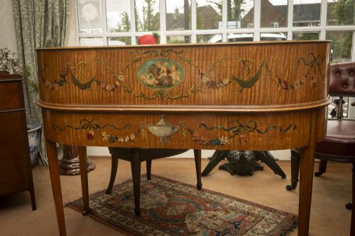 EXTREMELY FINE CARLTON HOUSE WRITING DESK IN SATIN WOOD - ADDITIONAL PHOTO 17