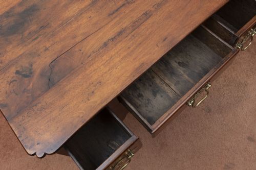 18TH CENTURY COUNTRY MADE LOW BOY - ADDITIONAL PHOTO 4