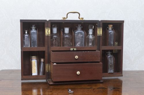 ANTIQUE VETERINARY CABINET - ADDITIONAL PHOTO 3