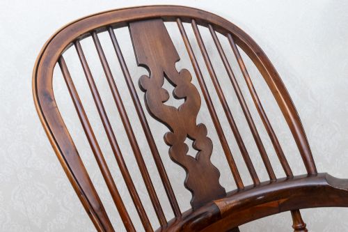 AN EXCEPTIONAL YORKSHIRE BROAD ARM WINDSOR CHAIR - ADDITIONAL PHOTO 4