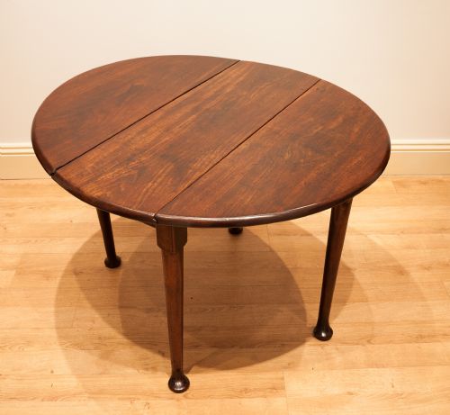 A Small Georgian Mahogany Occasional/supper Table