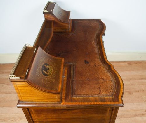 fig 3. A FINE QUALITY MAHOGANY INLAID DESK BY EDWARDS & ROBERTS