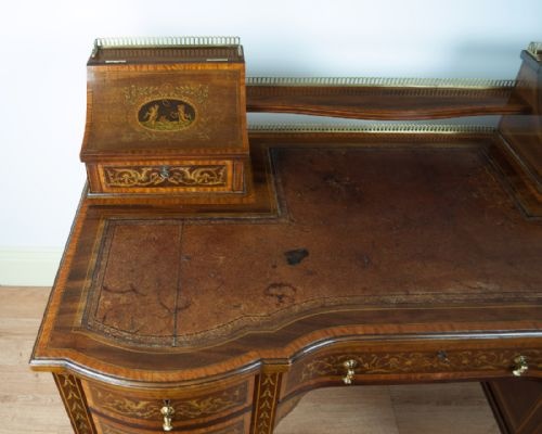 fig 5. A FINE QUALITY MAHOGANY INLAID DESK BY EDWARDS & ROBERTS