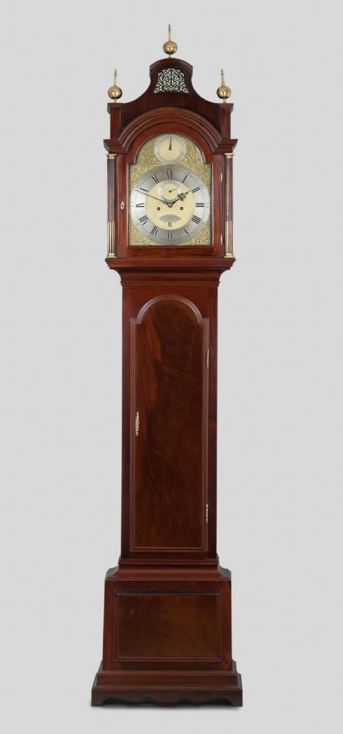 fig 1. A Fine Quality Flame Mahogany London Longcase / Grandfather Clock, circa 1760.