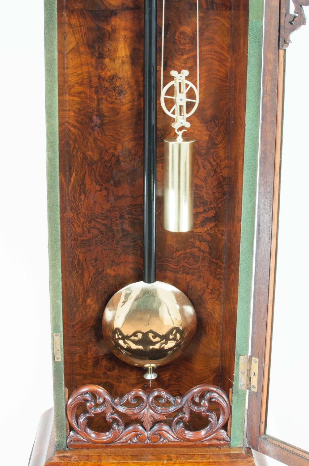 A Fine Quality Burr Walnut 8 Day Longcase / Grandfather / Regulator Clock. View XII