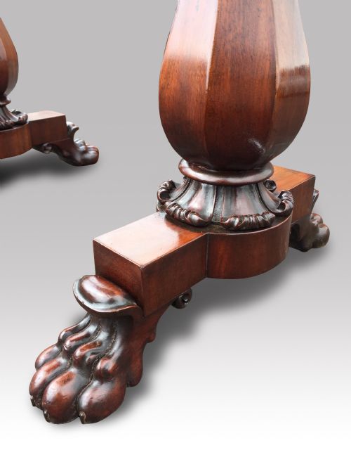 A FINE WILLIAM IV MAHOGANY OCCASIONAL TABLE ATTRIBUTED TO GILLOWS - ADDITIONAL PHOTO 2