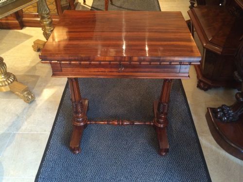 A SUPERB GONALO ALVES SIDE TABLE ATTRIBUTED TO GILLOWS - ADDITIONAL PHOTO 1