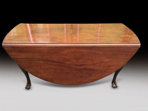 superb rare mid 18thc irish mahogany drop leaf dining table - CATEGORY: ANTIQUE TABLES - DATED 1750