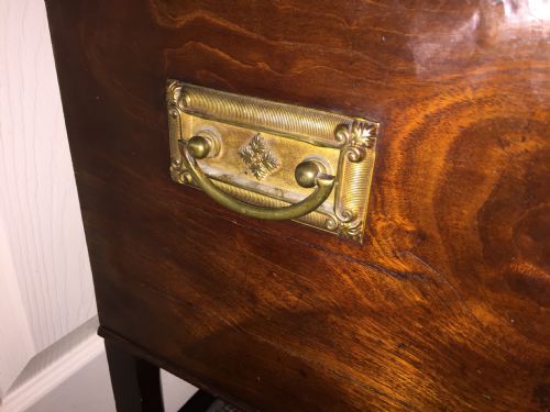 A SUPERB IMPORTANT GEORGE III MAHOGANY CELLARET OR WINE COOLER - ADDITIONAL PHOTO 6