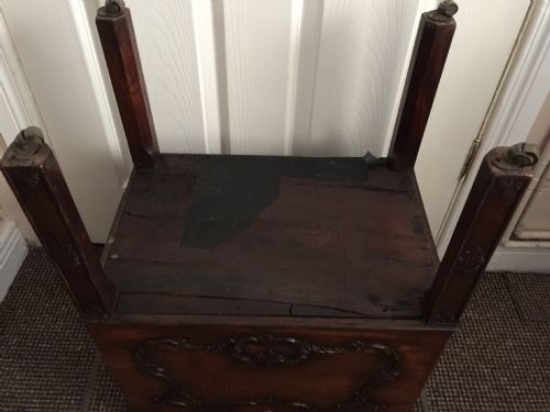 A SUPERB IMPORTANT GEORGE III MAHOGANY CELLARET OR WINE COOLER - ADDITIONAL PHOTO 7