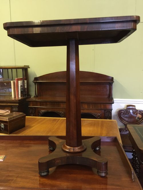 A FINE WILLIAM IV ROSEWOOD OCCASIONAL TABLE - ADDITIONAL PHOTO 3