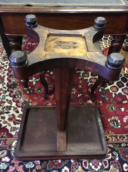A FINE WILLIAM IV ROSEWOOD OCCASIONAL TABLE - ADDITIONAL PHOTO 4