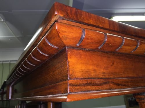A SUPERB GONALO ALVES SIDE TABLE ATTRIBUTED TO GILLOWS - ADDITIONAL PHOTO 9