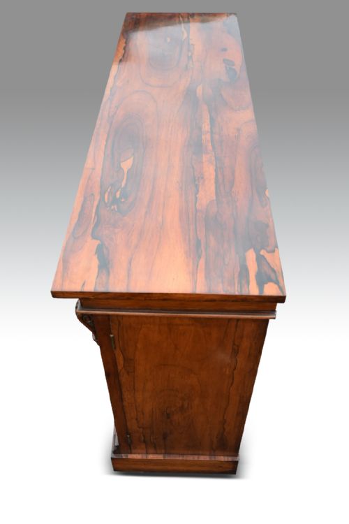 A COMPACT WILLIAM IV ROSEWOOD SIDE CABINET - ADDITIONAL PHOTO 3