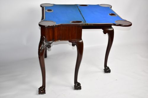 A SUPERB IMPORTANT IRISH MID 18TH C MAHOGANY CARD OR GAMES TABLE - ADDITIONAL PHOTO 10