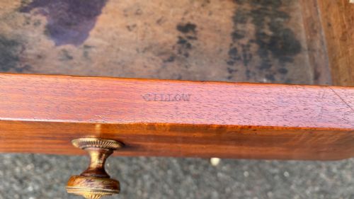 A REGENCY MAHOGANY CHAMBER WRITING TABLE BY GILLOWS - ADDITIONAL PHOTO 7