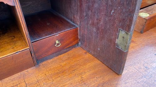 A FINE CHIPPENDALE PERIOD MAHOGANY SECRETAIRE BOOKCASE - ADDITIONAL PHOTO 7