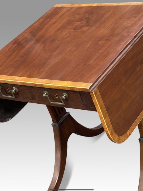 A FINE GEORGE III MAHOGANY SATINWOOD BANDED SOFA TABLE - ADDITIONAL PHOTO 1