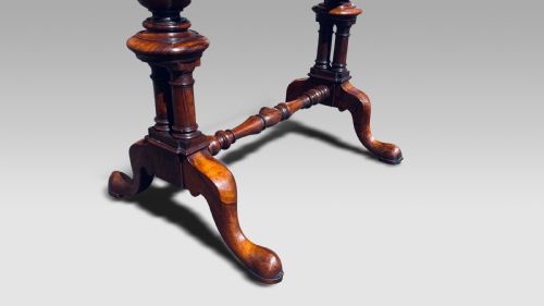 fig 2. A SUPERB QUALITY EARLY 19TH CENTURY REGENCY GILLOWS ROSEWOOD WORK TABLE.