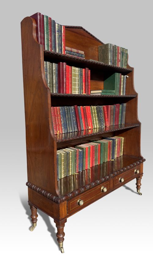 A FINE IRISH REGENCY MAHOGANY WATERFALL OPEN BOOKCASE - ADDITIONAL PHOTO 9