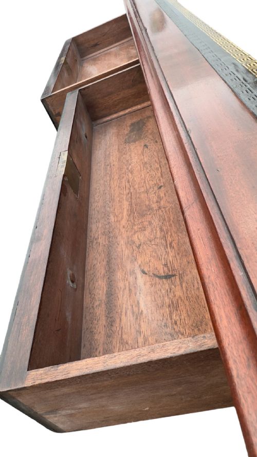 A DOUBLE SIDED REGENCY MAHOGANY EBONISED PARTNERS LIBRARY TABLE - ADDITIONAL PHOTO 3