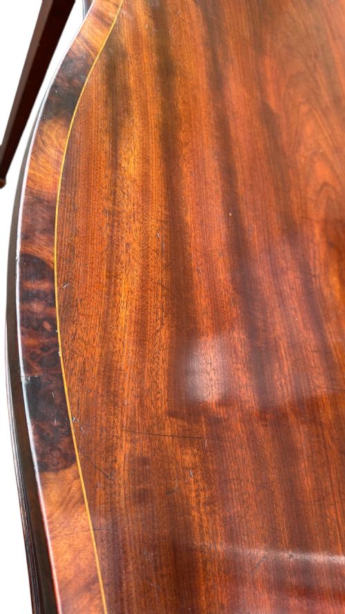 A FINE GEORGE III IRISH MAHOGANY INLAID SERPENTINE CONSOLE TABLE - ADDITIONAL PHOTO 2