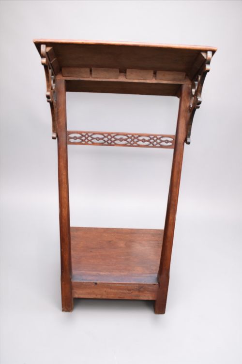 AN RARE 18TH C CHIPPENDALE PERIOD PRIE DIEU - ADDITIONAL PHOTO 6