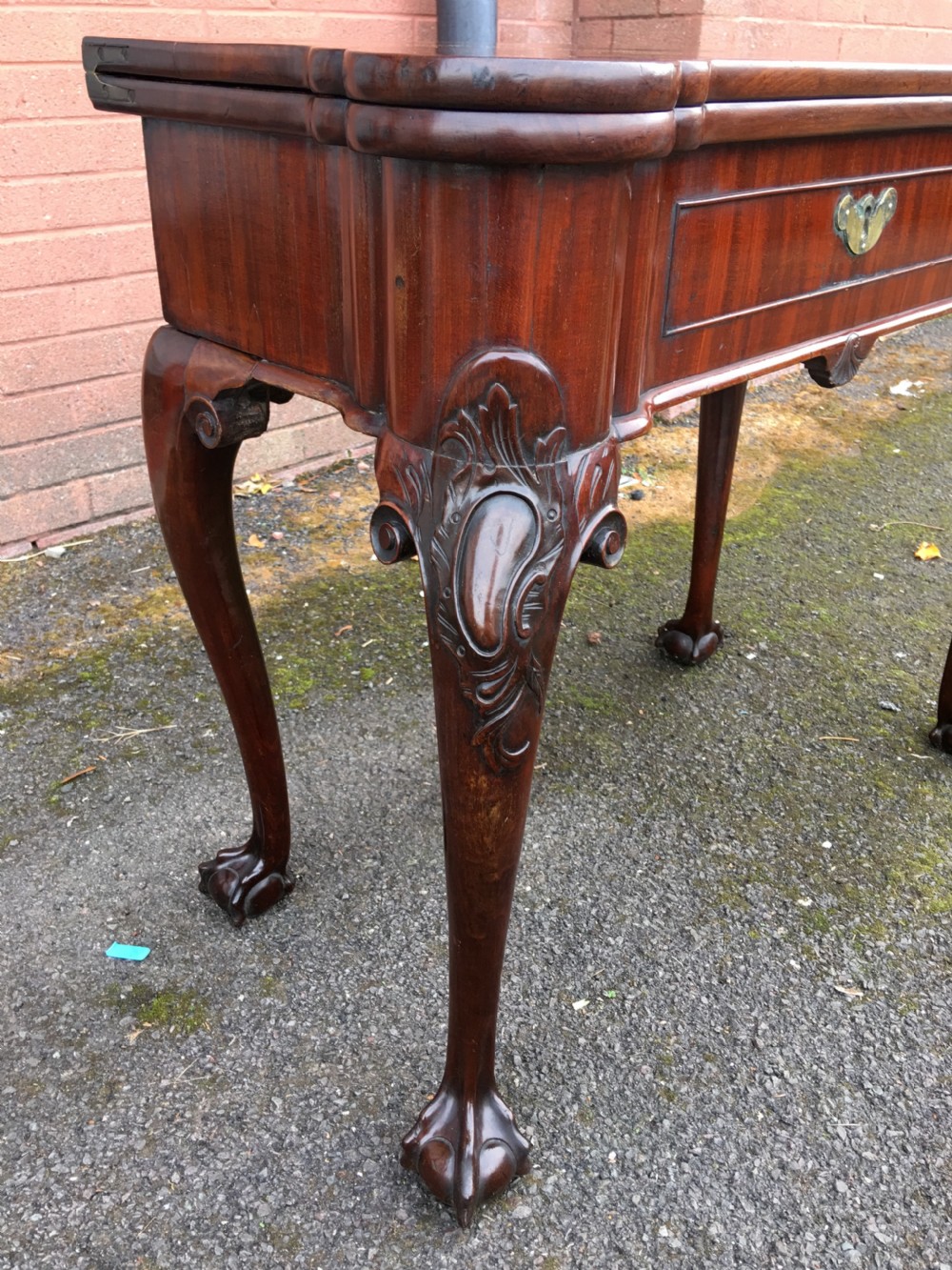 A SUPERB & IMPORTANT IRISH MID 18Th C MAHOGANY CARD OR GAMES TABLE. View VI