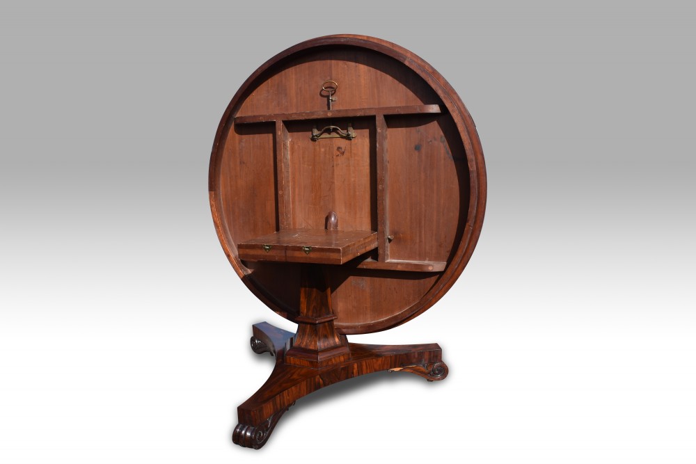 A SUPERB LARGE REGENCY ROSEWOOD CENTRE TABLE ATTRIBUTED TO GILLOWS View III