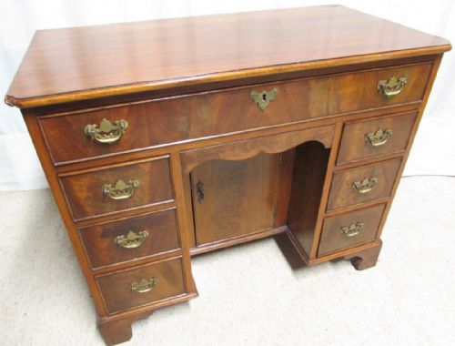 Mahogany Dressing Chest