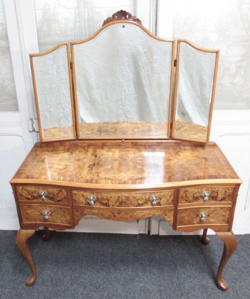 Burr Walnut Queen Anne Dressing Table