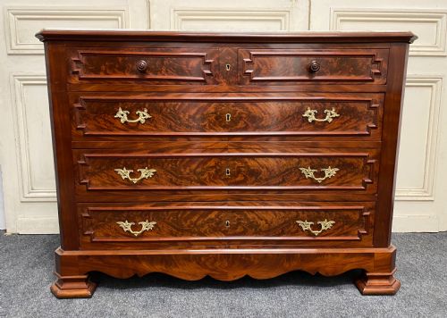 Superb Quality French Chest of Drawers