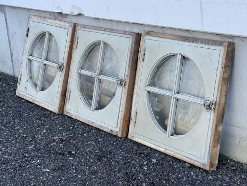 Set 3 French Round Chateau Windows