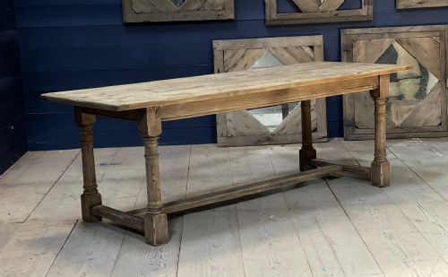 Elegant Bleached Oak Farmhouse Table