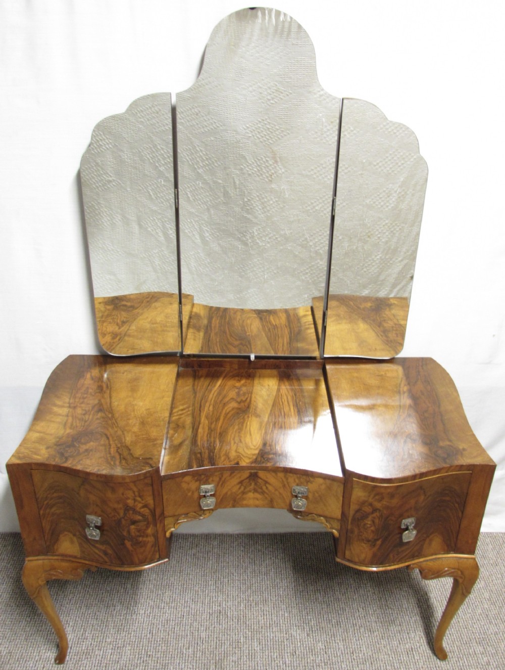 Shaped Burr Walnut Dressing Table