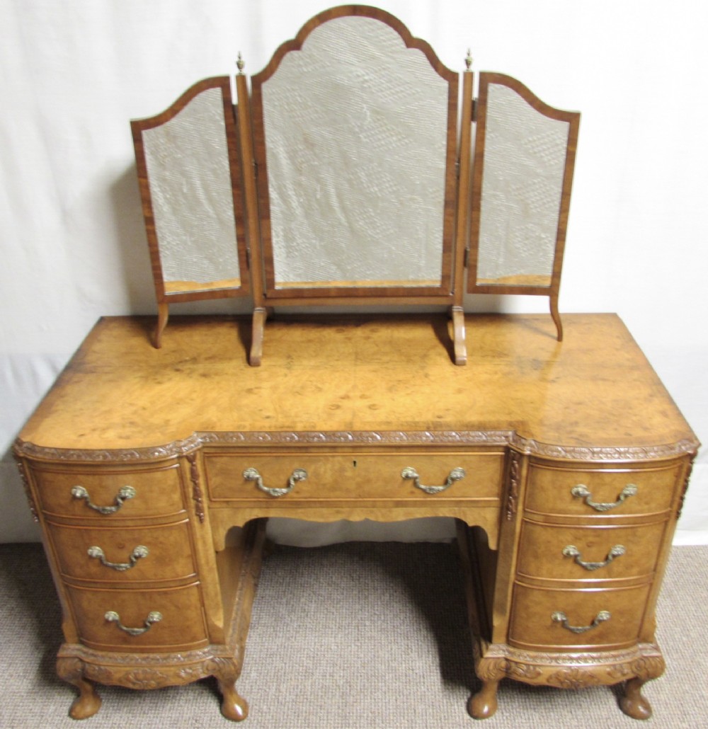 Lovely Burr Walnut Dressing Table