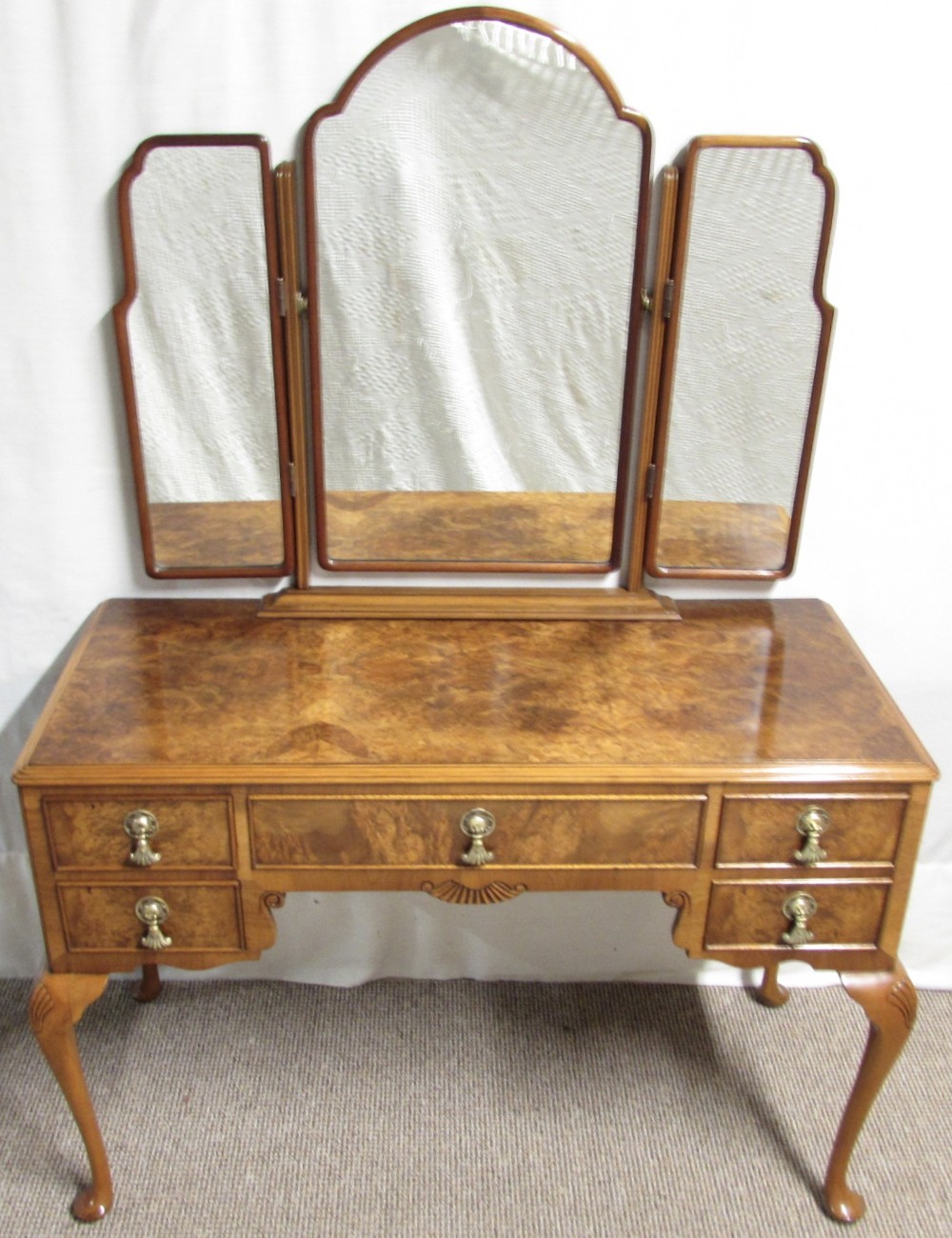 Quality Burr Walnut Dressing Table