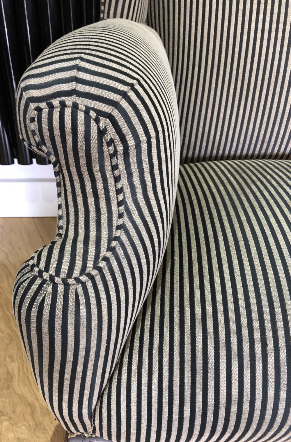 Late Victorian 2 Seater Wing Settee View VIII