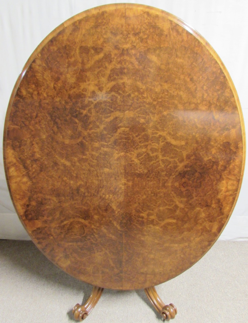 Burr Walnut Victorian Loo Dining Table
