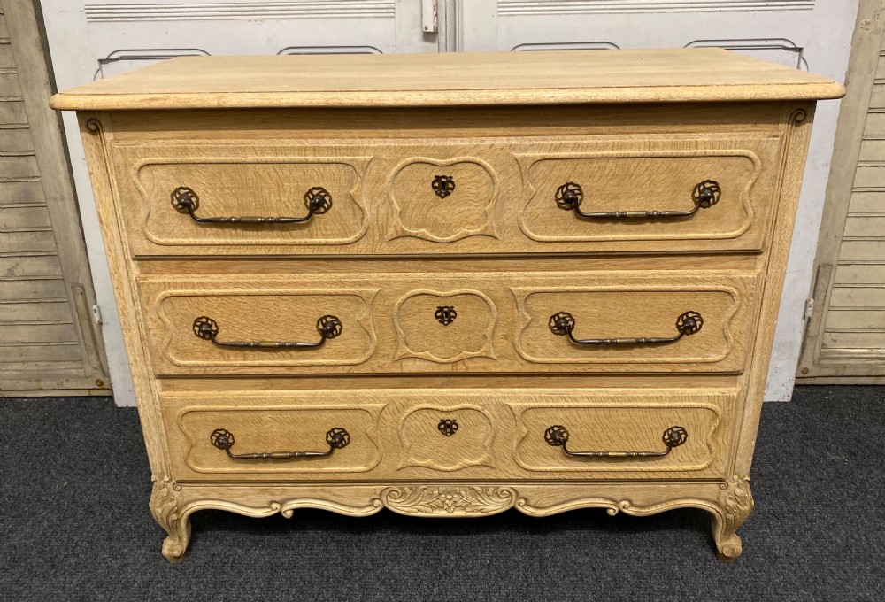 French Oak Bleached Chest of Drawers View V