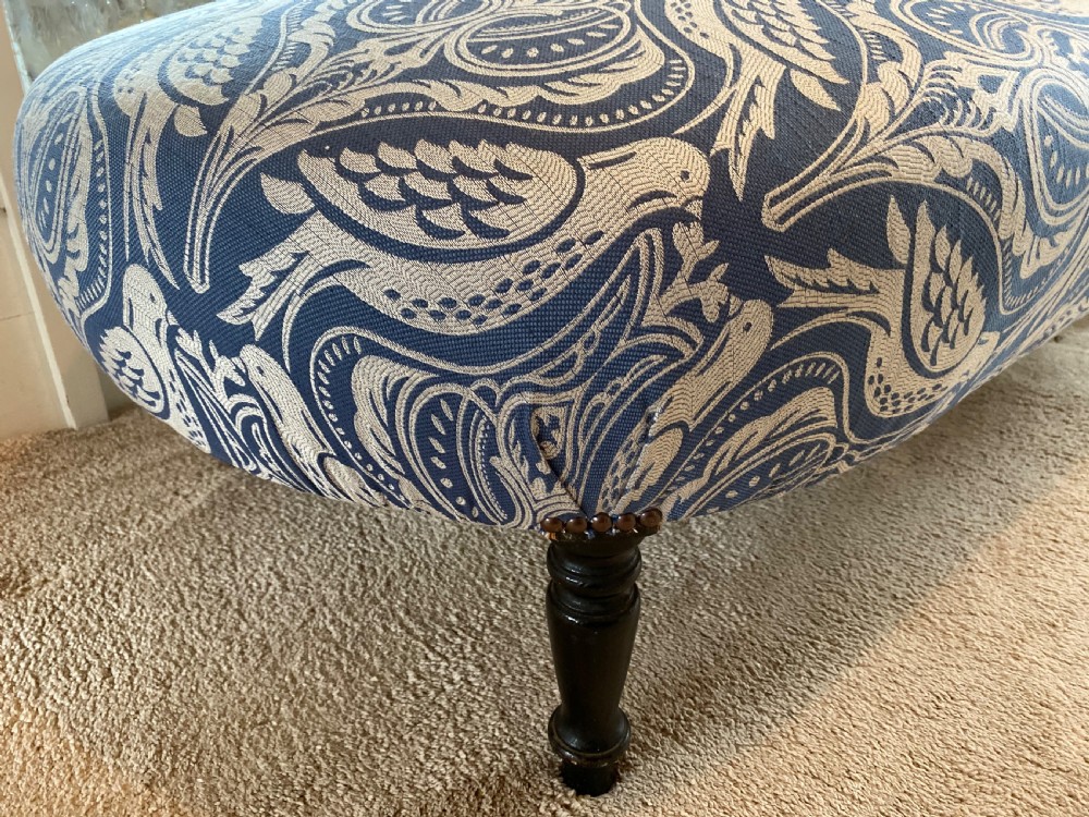 French Chaise Longue Newly Upholstered View VI