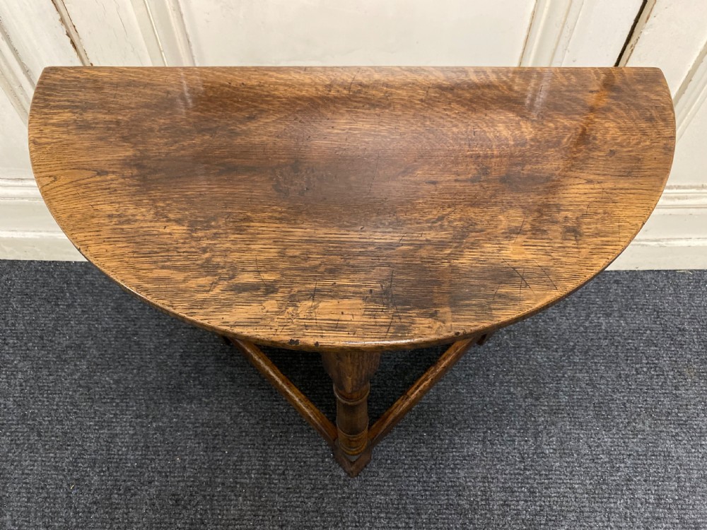 Ipswich Oak Lamp Table View VII